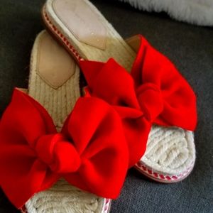 Antonio Melani tomato red slide bow sandals size 7